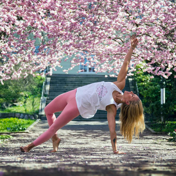 Tílko Saprema Global Yoga Boyfriend Linne Bílá