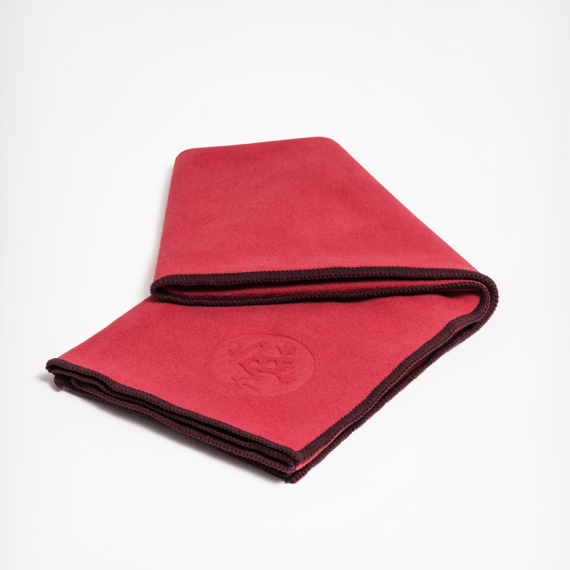 Malý jógový ručník Manduka eQua® Hand Towel Passion
