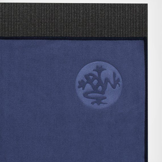 Velký jógový ručník Manduka eQua® Mat Towel Haze
