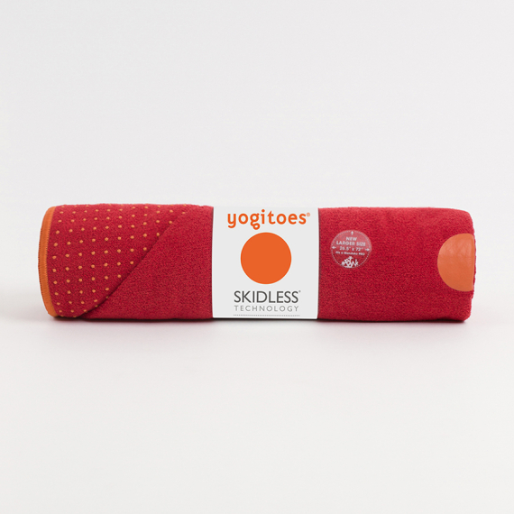 Velký ručník na jógu se silikononovými body Manduka yogitoes® Chakra Red