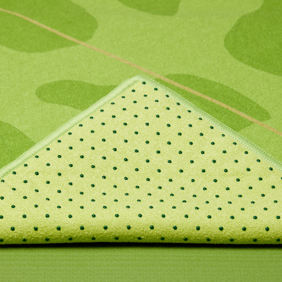 Velký ručník na jógu se silikonovými body Manduka Yogitoes® Forrest (Gerry Lopez - limitovaná kolekce)
