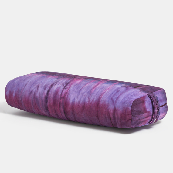Polštář na jógu Manduka Enlight™ Rectangular Bolster Hand Dye Indulge Polštář na jógu Manduka Enlight™ Rectangular Bolster Hand Dye Indulge
