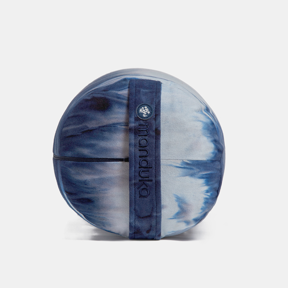 Polštář na jógu Manduka Enlight™ Round Bolster Hand Dye Midnight