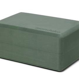 Bloček na jógu Manduka Foam Block Sage