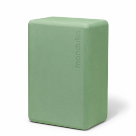 Bloček na jógu Manduka Foam Block Leaf Green