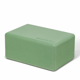 Bloček na jógu Manduka Foam Block Leaf Green