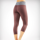 Tříčtvrteční legíny  Manduka Essential Capri Legging Raisin