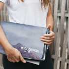 Cestovní designová jogamatka Yoga Design Lab Travel Mat 1,5 mm Kaivalya