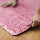 Kaučuková jogamatka Yoga Design Lab Infinity Mat 5mm Aadrika Rose