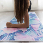 Ručník na jógu Yoga Design Lab Mat Towel Tropika